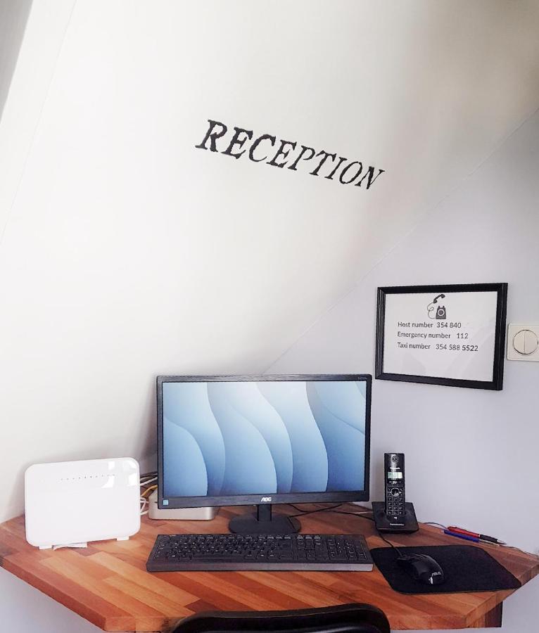 Refurinn Reykjavik Guesthouse エクステリア 写真